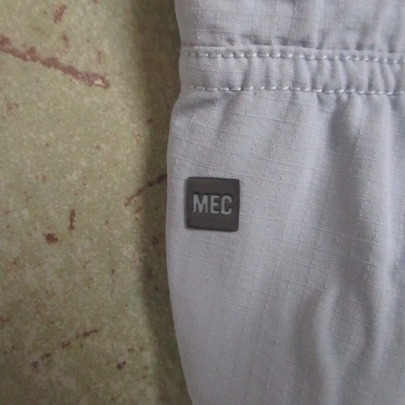 Women's MEC Blue Hiking Pants - Picture 4 of 7